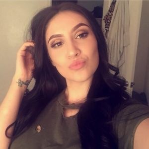 Meet your Posher, Nicole